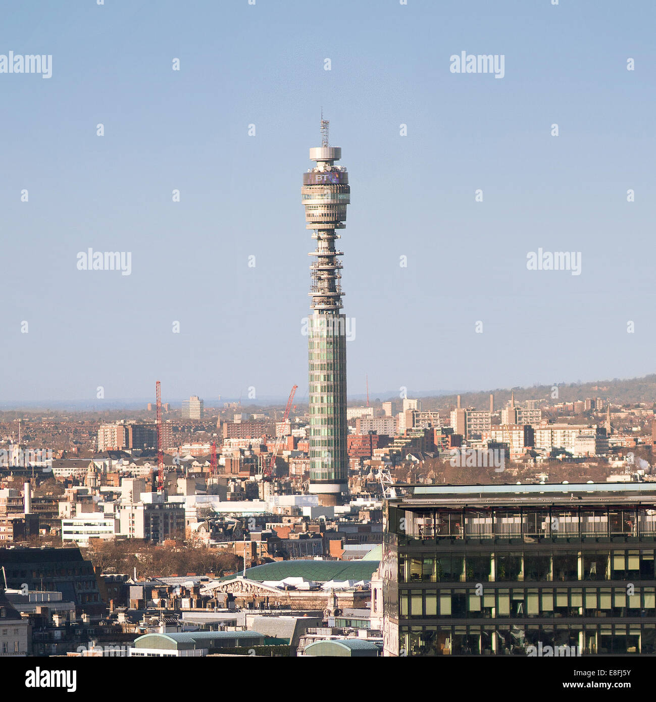 Großbritannien, England, London, Stadtbild mit British Telecom Tower Stockfoto