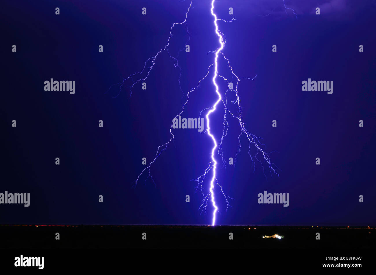 Blitz über Tonopah, Arizona, Vereinigte Staaten Stockfoto