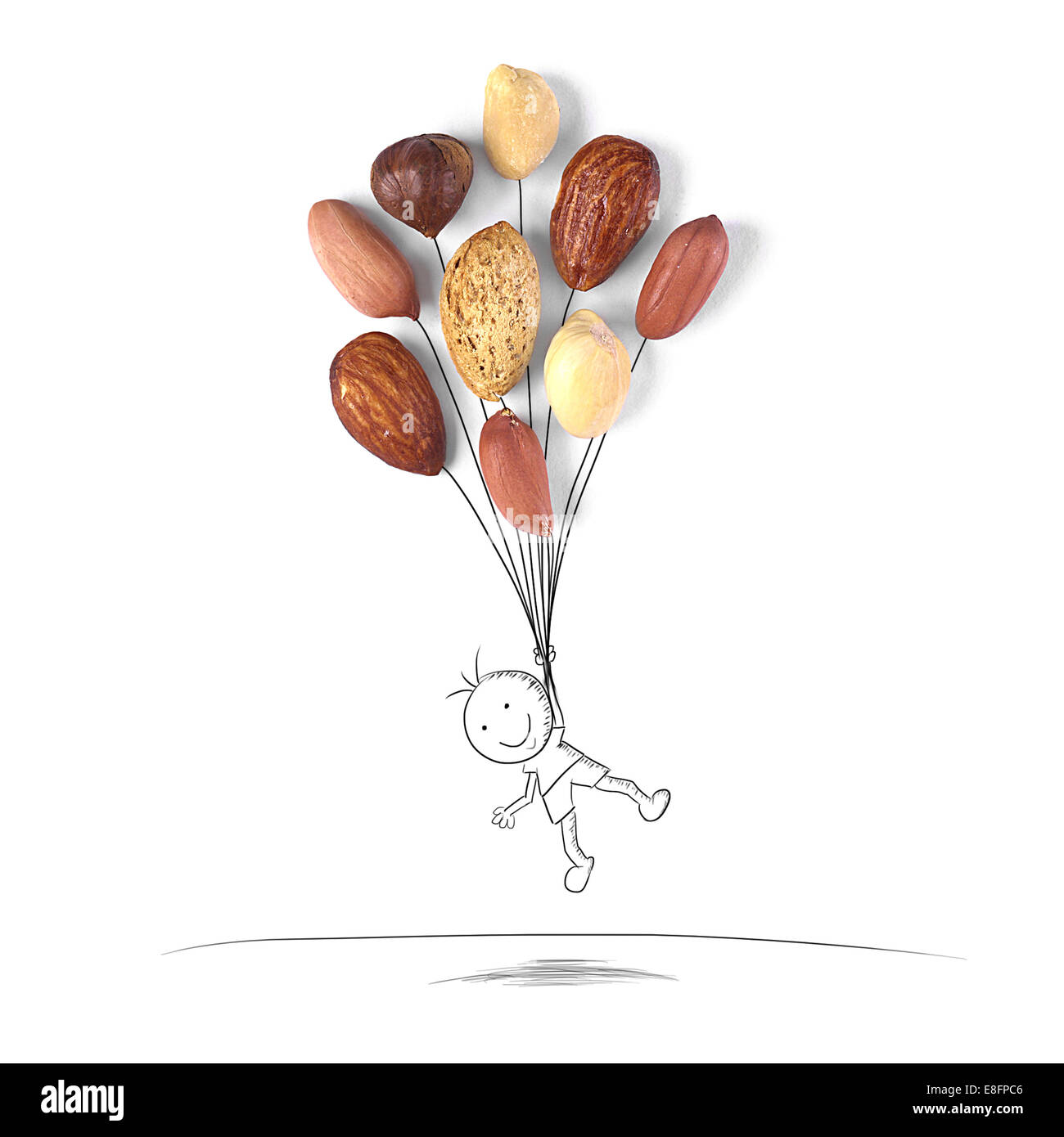 Konzeptioneller Junge mit Luftballons in der Luft schweben Stockfoto