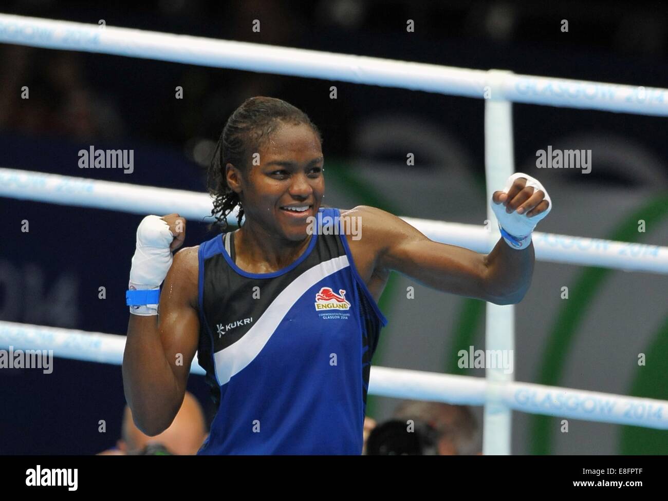 Nicola Adams (ENG, blau). Womens 48-51 kg Boxen - SSE Hydro - Glasgow - UK - 08.01.2014 - Commonwealth Games - Glasgow 2014 Stockfoto