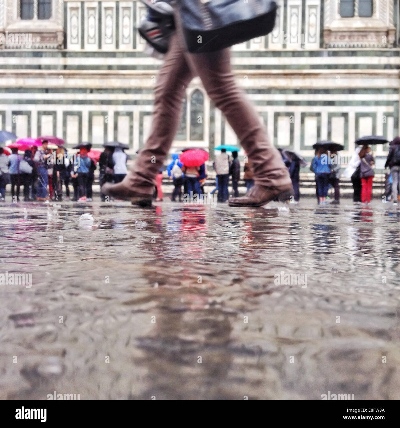 Italien, Toskana, Florenz, Touristen, die in der Schlange, Kathedrale eingeben Stockfoto