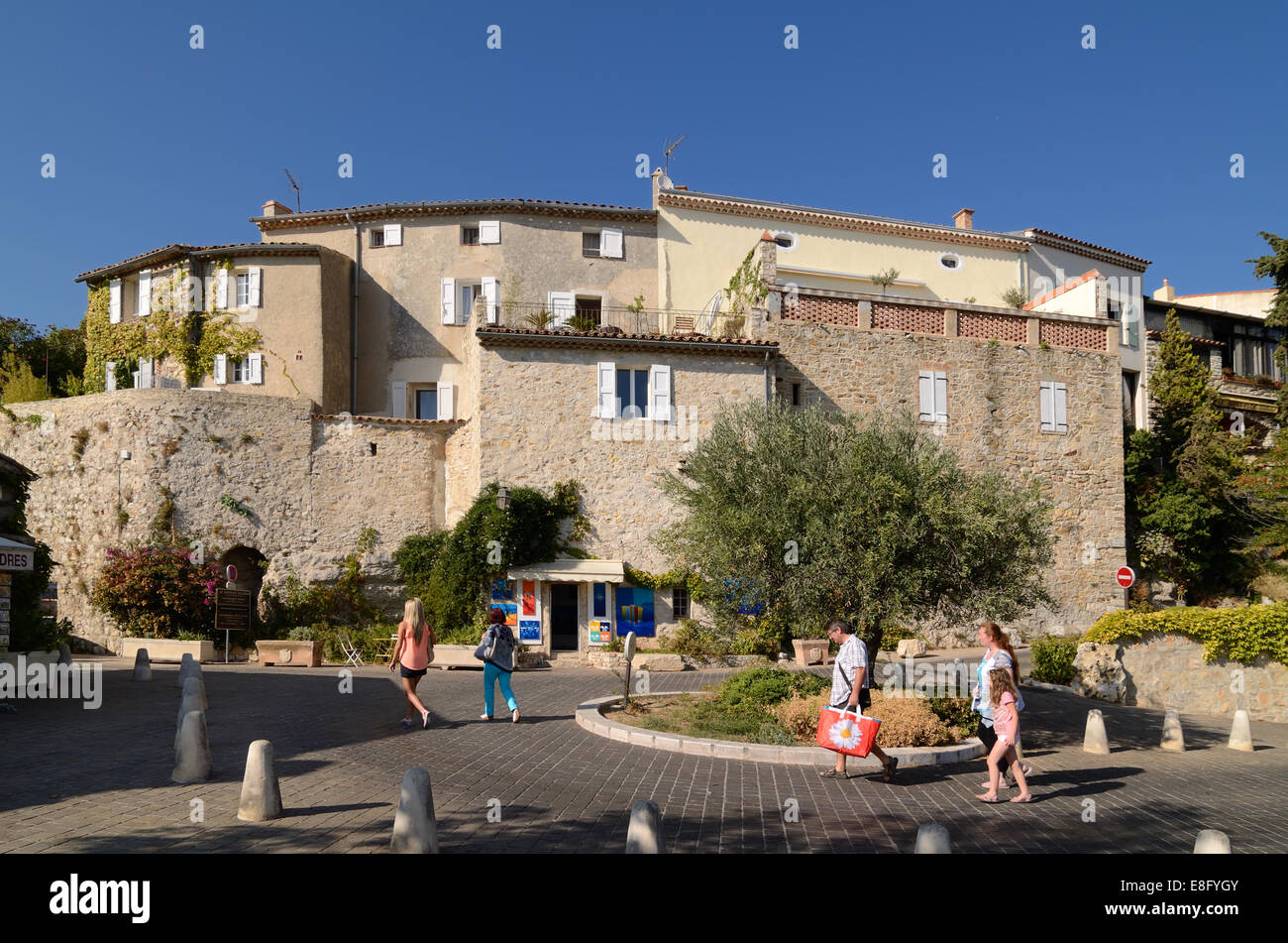 Mittelalterlichen Hügel provenzalischen Dorf Le Castellet im Var Provence Frankreich Stockfoto