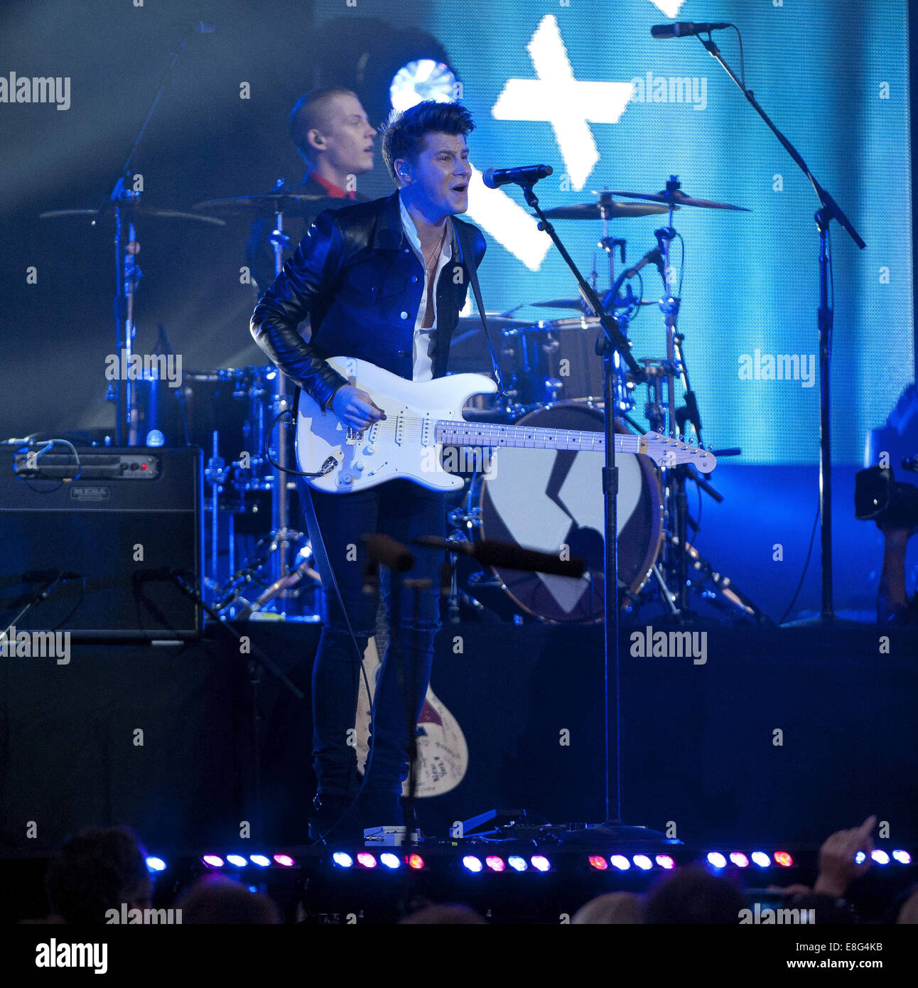 Hollywood, Kalifornien, USA. 6. Oktober 2014. Charley Bagnall---Englische Rockband Rixton gespielt Jimmy Kimmel Live! auf der Bühne in Hollywood am Montag, 6. Oktober 2014. Bildnachweis: David Bro/ZUMA Draht/Alamy Live-Nachrichten Stockfoto