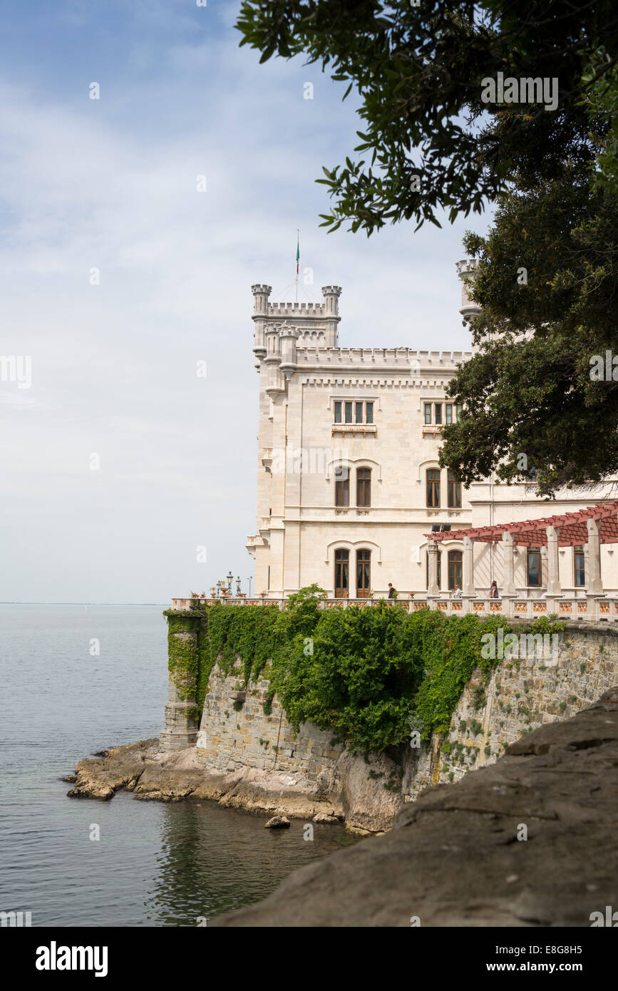 Schloss Miramare, Triest, Italien. Stockfoto Schloss Miramare, Triest, Italien. Stockfoto