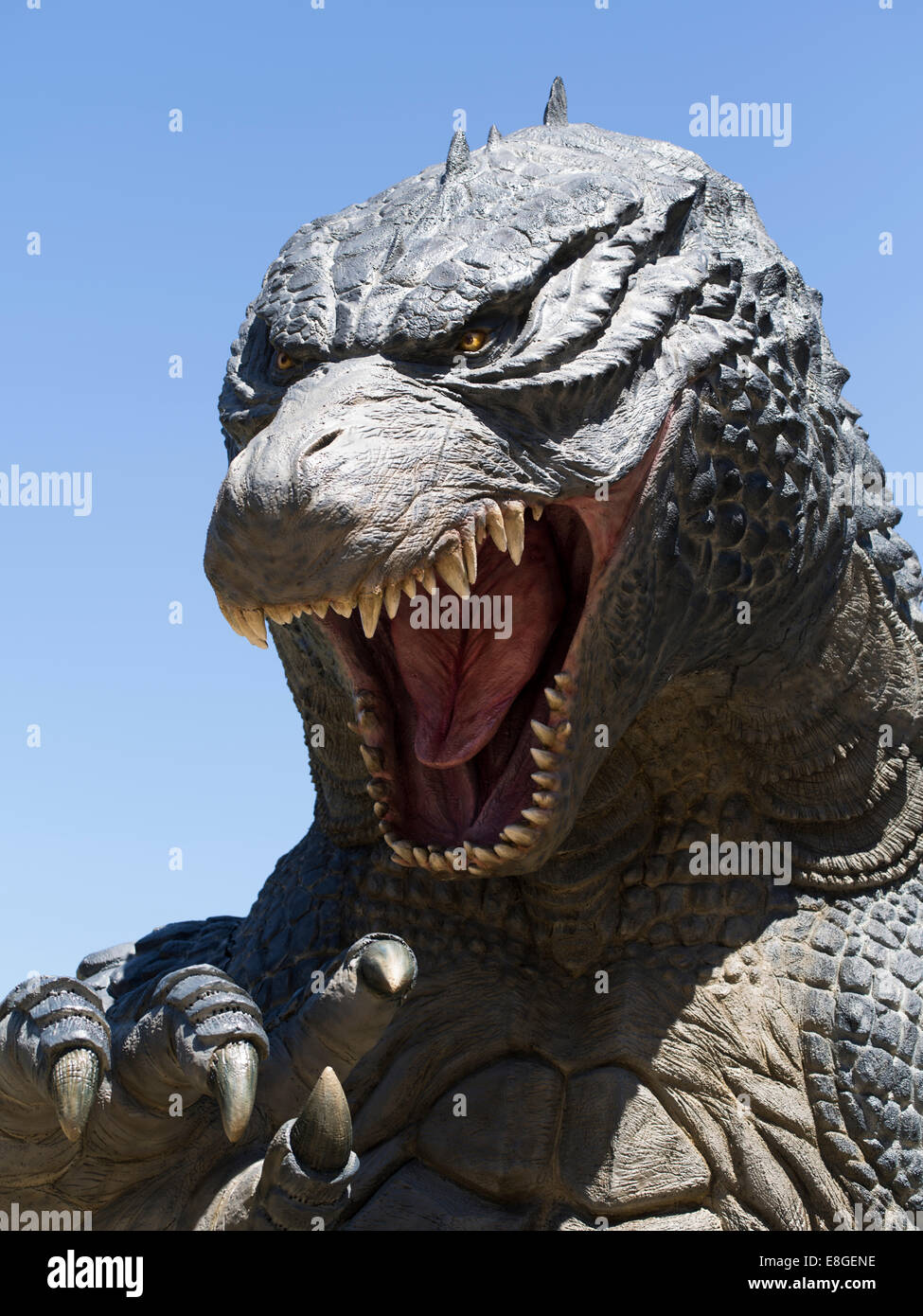 6,6 Meter Godzilla im Tokyo Midtown Garden in Roppongi, Tokyo. 60 ...