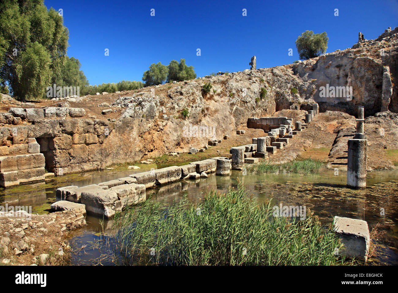 Alten Werften (4. Jh. v. Chr.-einmaliger Fund!) am alten Oiniades, in der Nähe von Katochi Dorf, Etoloakarnania, Griechenland. Stockfoto