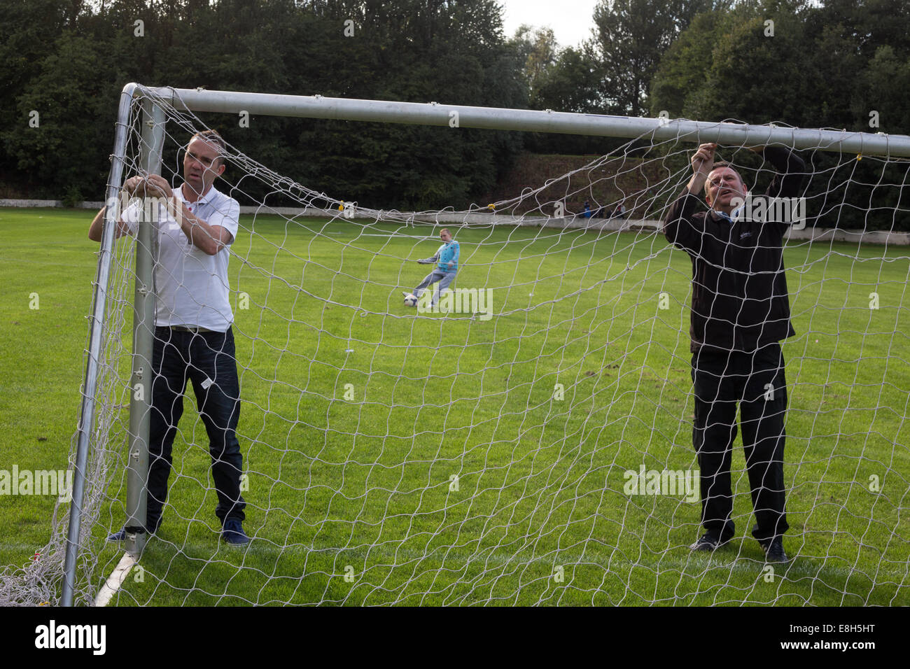 Trainingseinheit in der Jimmy Johnstone Academy in catkin Park, Mount Florida Bereich, Glasgow, Schottland Stockfoto