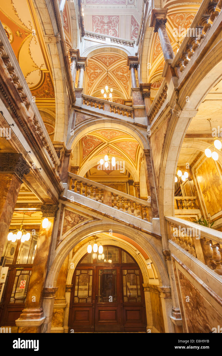 Schottland, Glasgow, George Square, Innenansicht des Glasgow City Chambers Gebäude Stockfoto