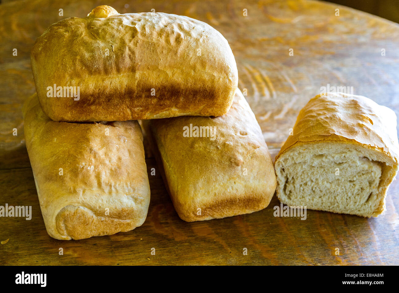 Frisch gebackene hausgemachte Brote Stockfoto