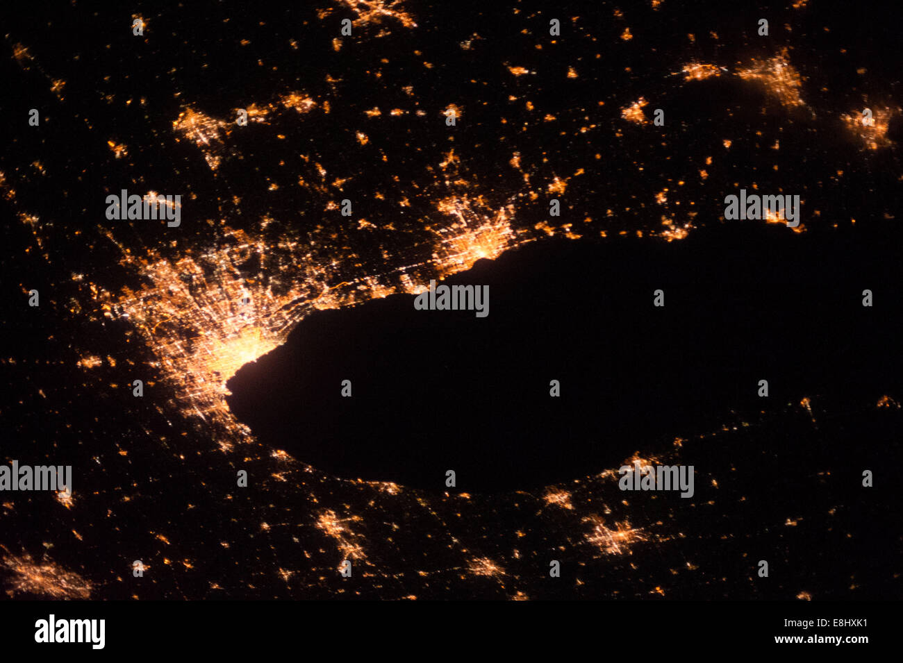Crew Earth Observation Earth bei Nacht Grand Rapids Illinois International Space Station Michigan Milwau dieses Bild wurde du genommen. Stockfoto