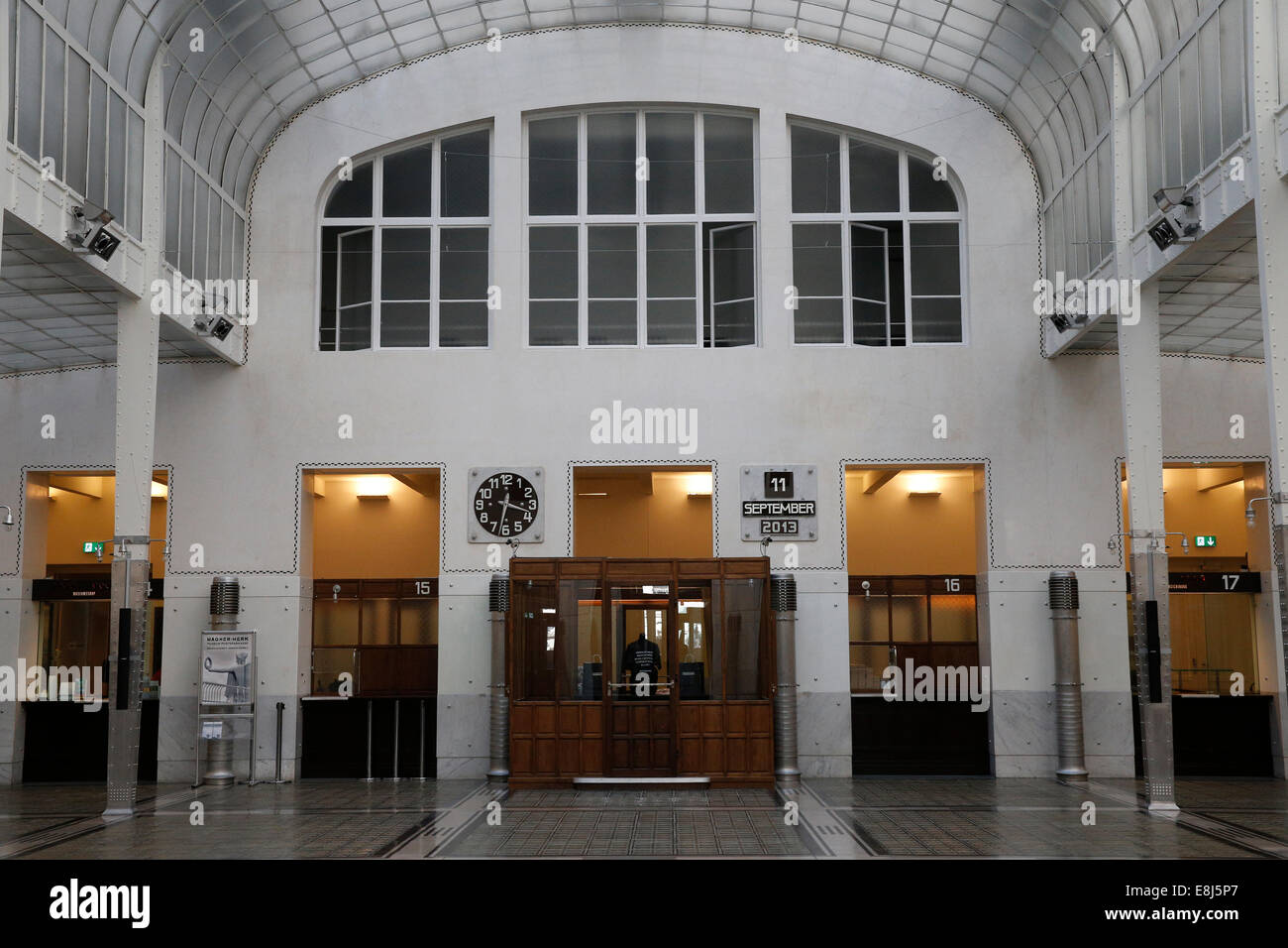 Das Gebäude der Österreichischen Postsparkasse (Deutsch:... .sterreichische Postsparkasse) ist eine berühmte modernistische Gebäude in Vie Stockfoto