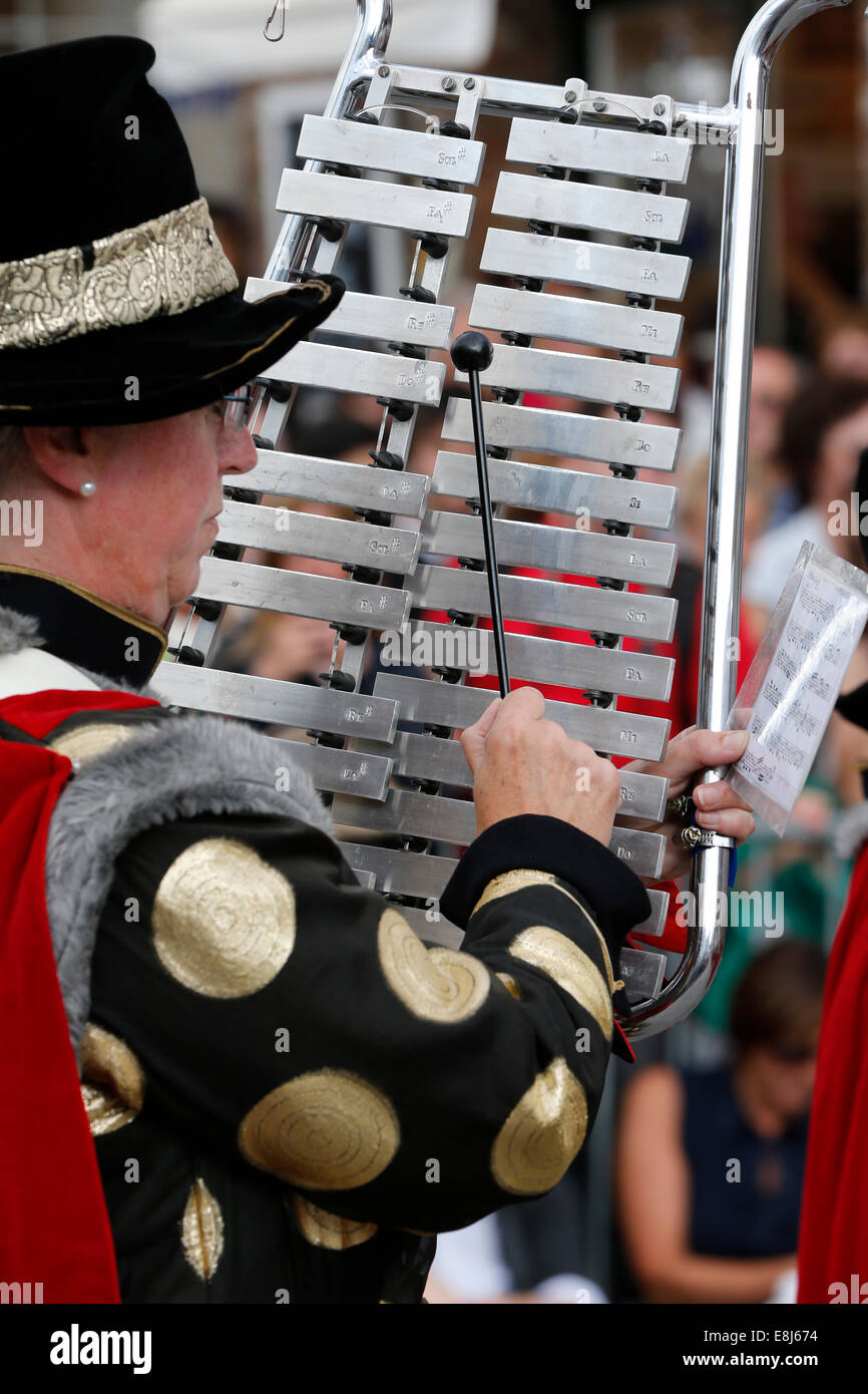 Der Umzug des goldenen Baumes. Stockfoto