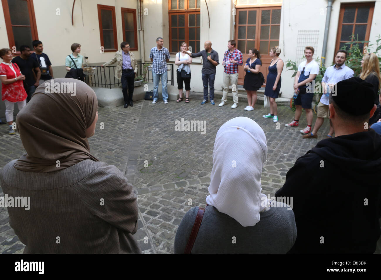 Interreligiöse Begegnung Stockfoto