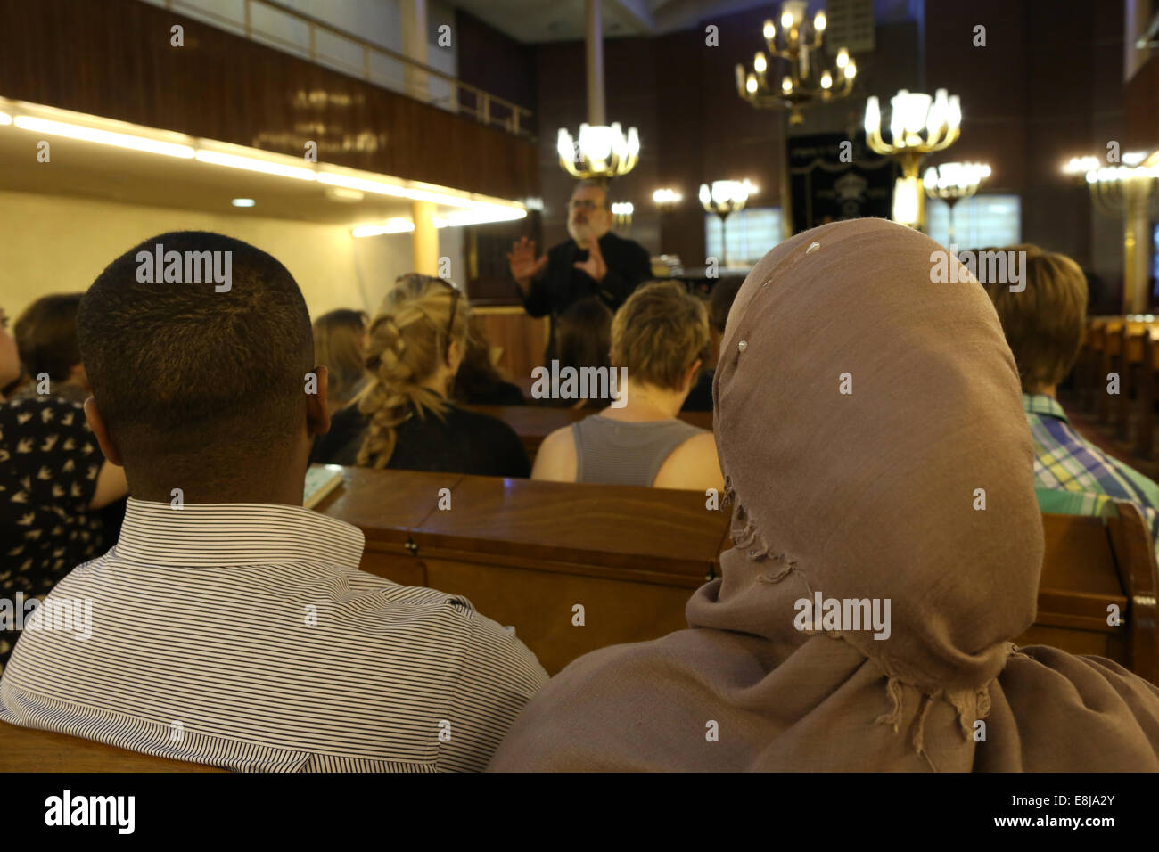 Interreligiösen Treffen in Don Isaac Abravanel Synagoge Stockfoto