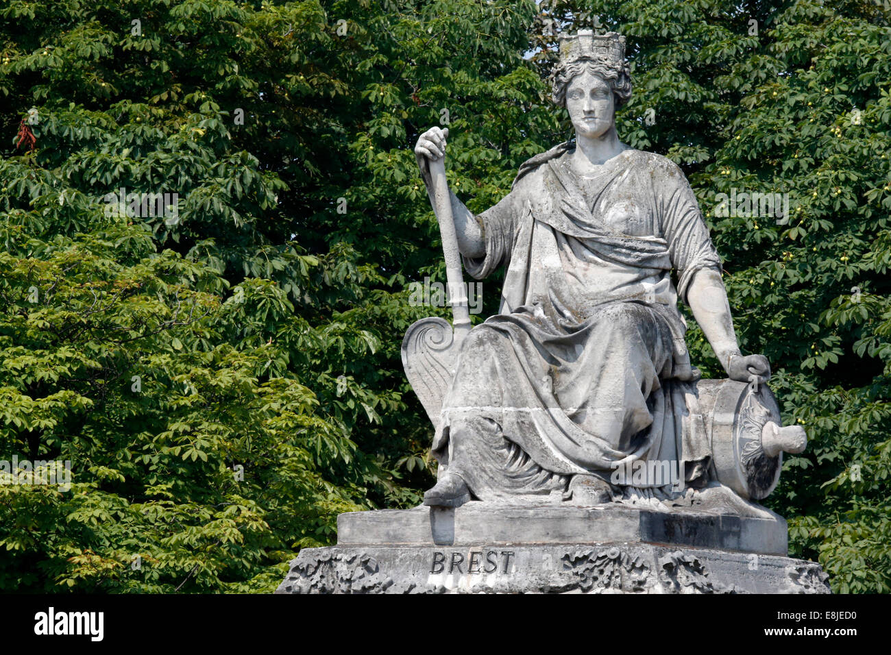 Platz von la Concorde. Die Stadt Brest (1836) von Jean-Pierre Cortot. Stockfoto
