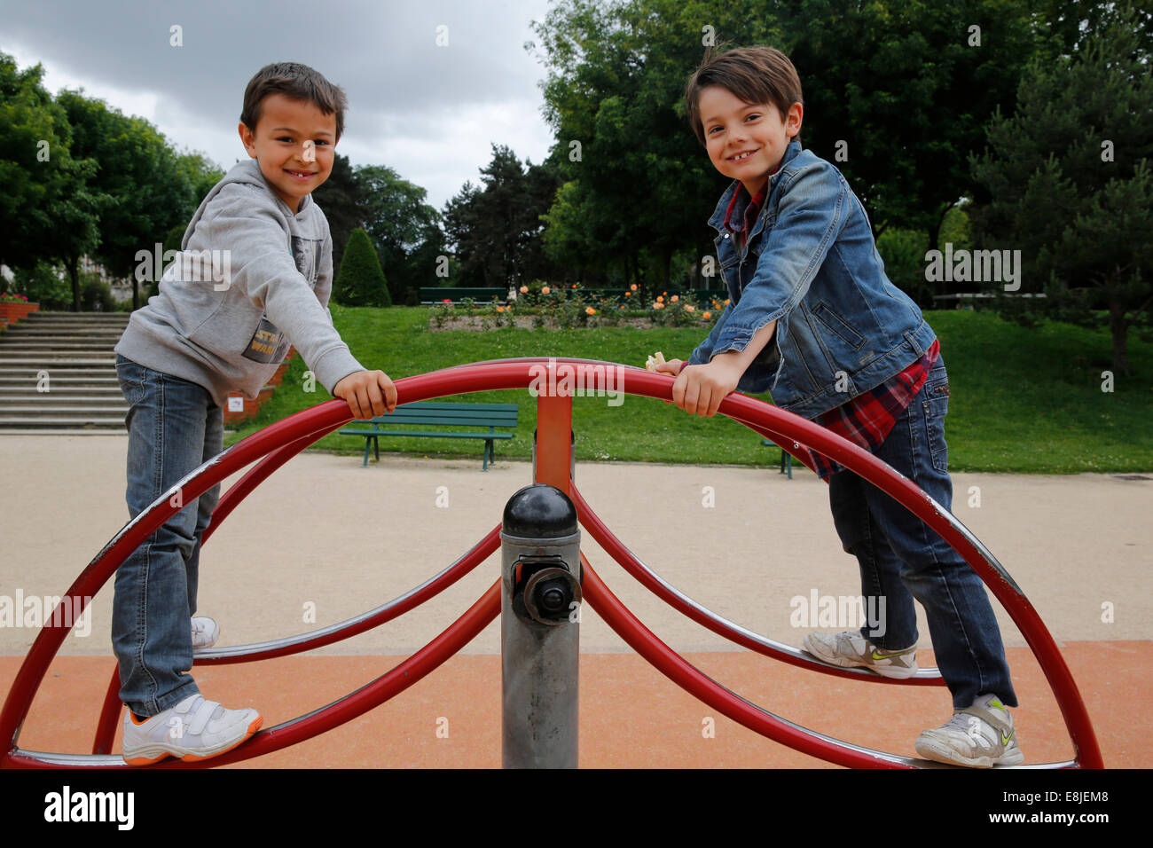 Freunden in einem park Stockfoto