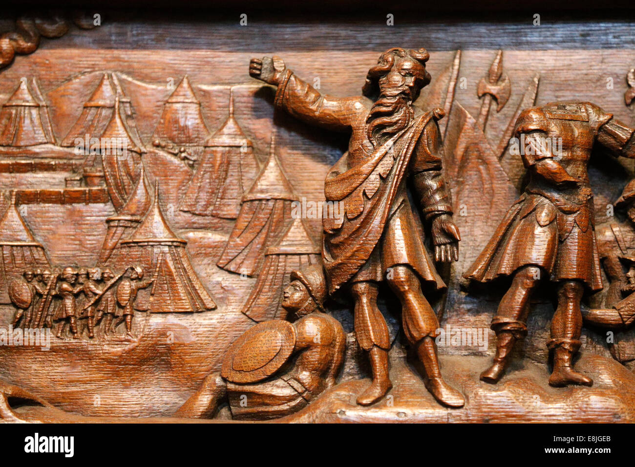 Darstellung des jüdischen Volkes in der Wüste.  Holz-Skulptur. 17. Jahrhundert.  Sainte-ƒlisabeth-de-Hongrie Kirche. Stockfoto