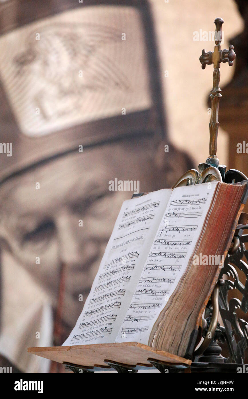 St.-Katharinen-Kirche. Liturgisches Buch antiphonale. Stockfoto