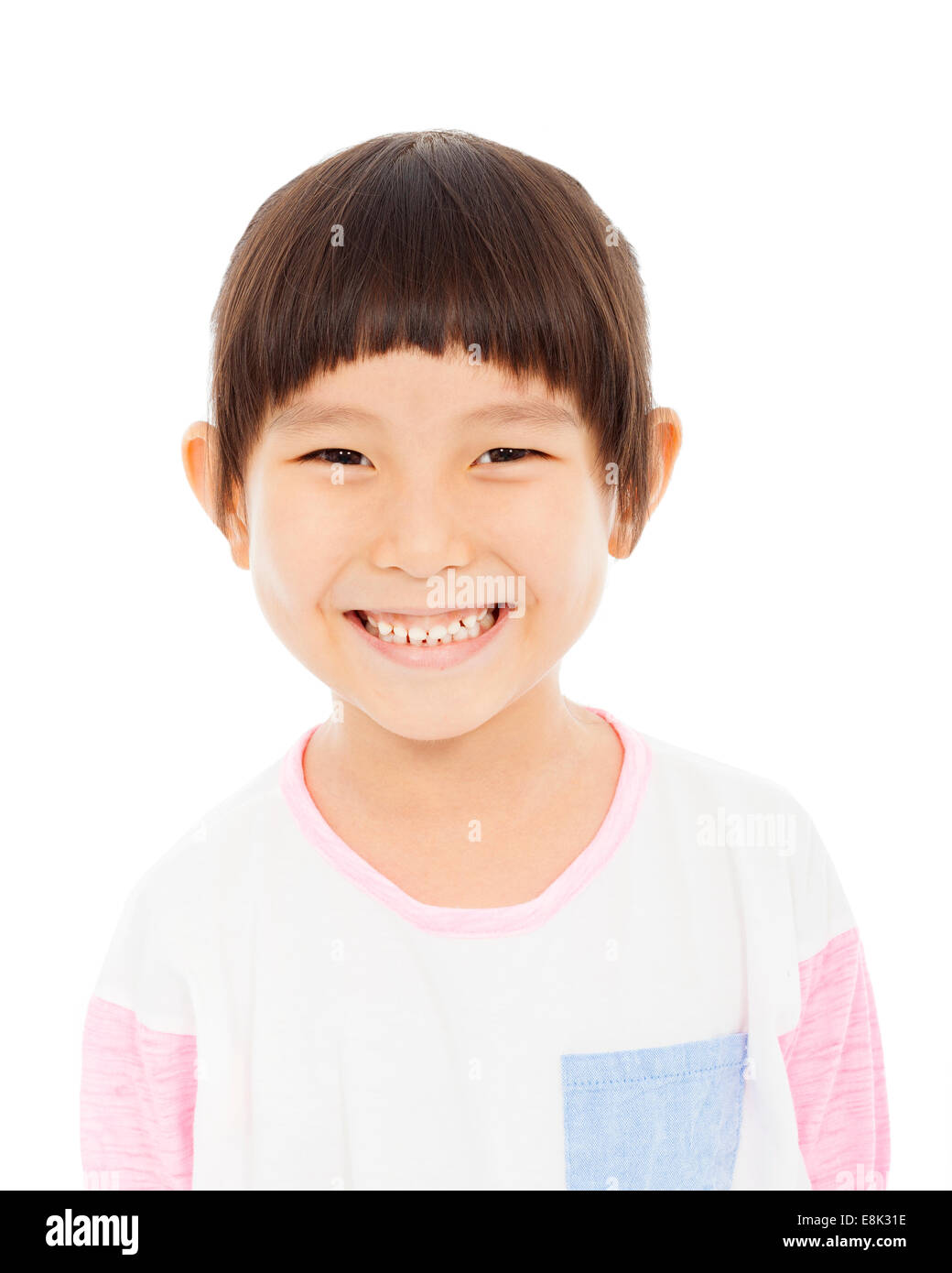Nahaufnahme von kleine Mädchen glücklich Gesichtsausdruck auf weißem Hintergrund Stockfoto