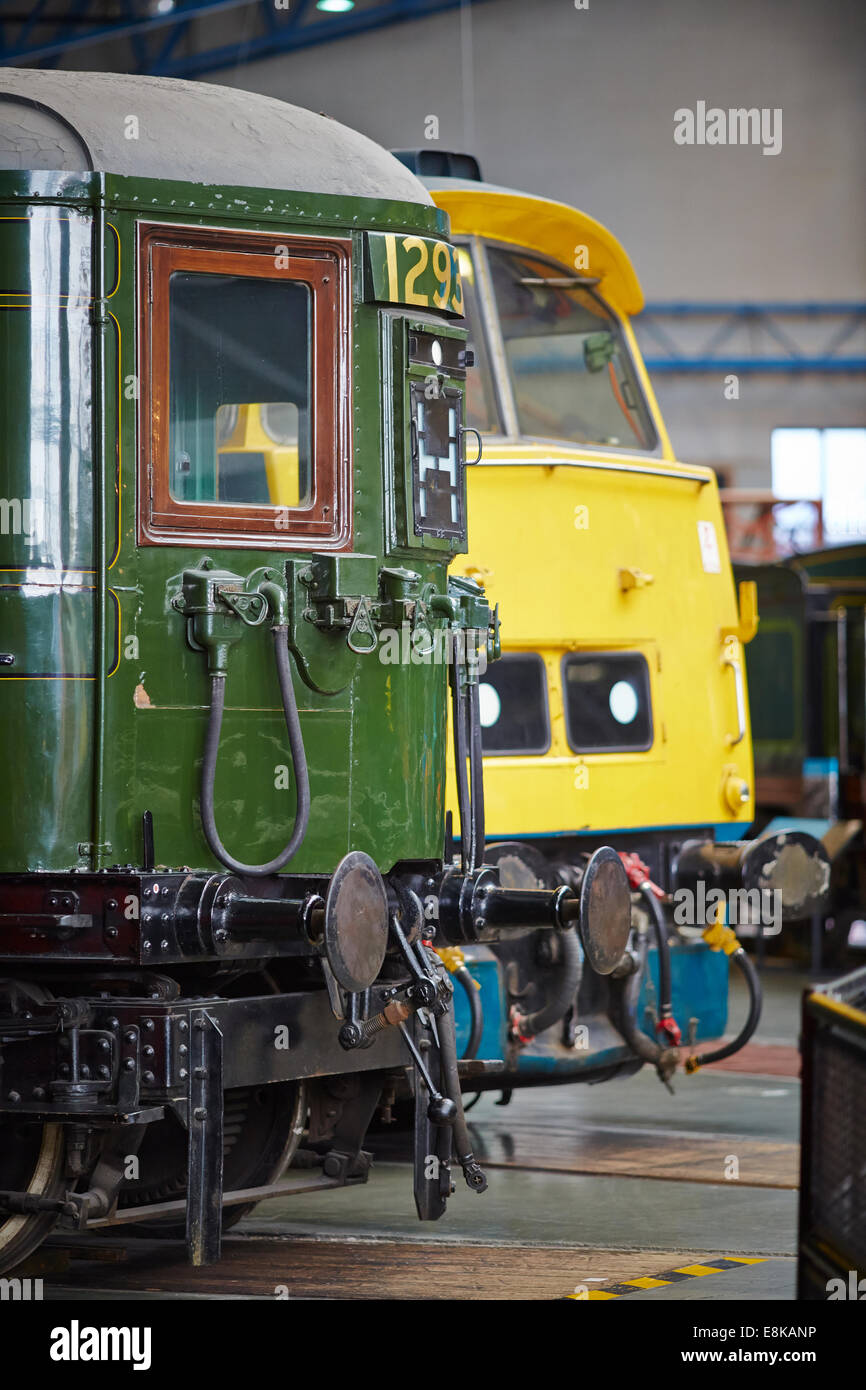 Eine blaue BR Western D1023 Western Fusilier auf dem Display in der großen Halle National Railway Museum in York Yorkshire UK Stockfoto