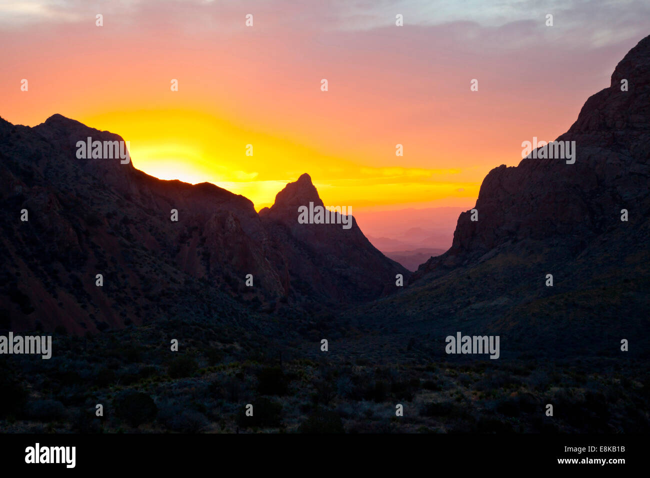 Das Fenster im Chisos Berge bei Sonnenuntergang. Stockfoto