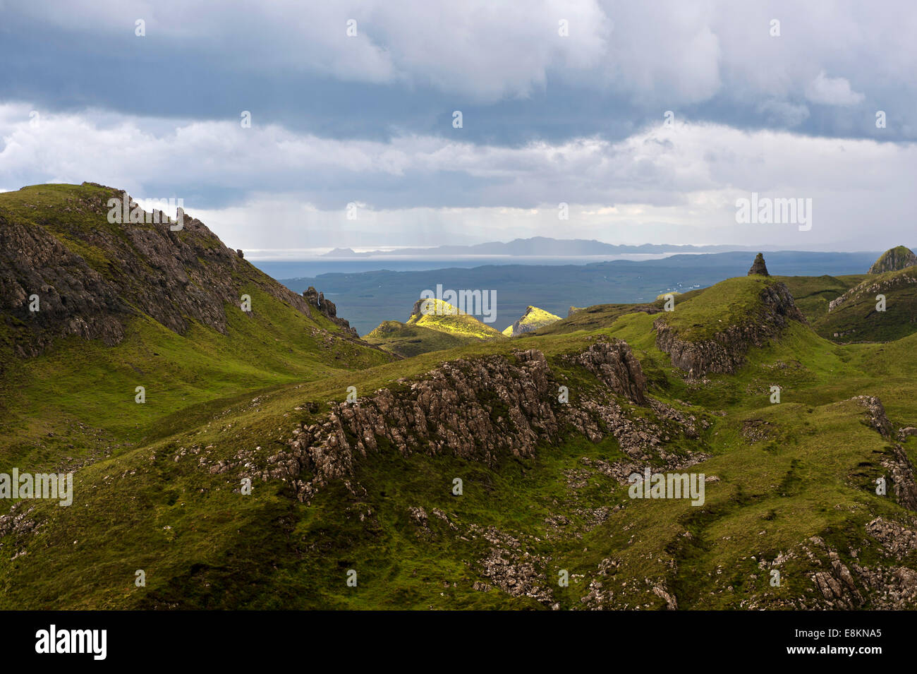 Felsige Landschaft von Quiraing, Trotternish Ridge, Isle Of Skye, innere Hebriden, Schottland, Vereinigtes Königreich Stockfoto