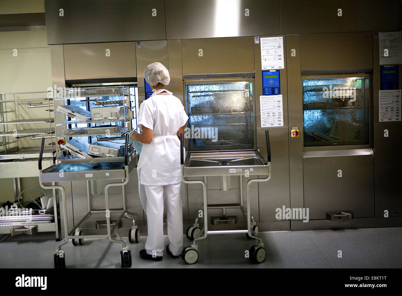 Reportage in der Sterilisation Einheit im Krankenhaus ThononLesBains