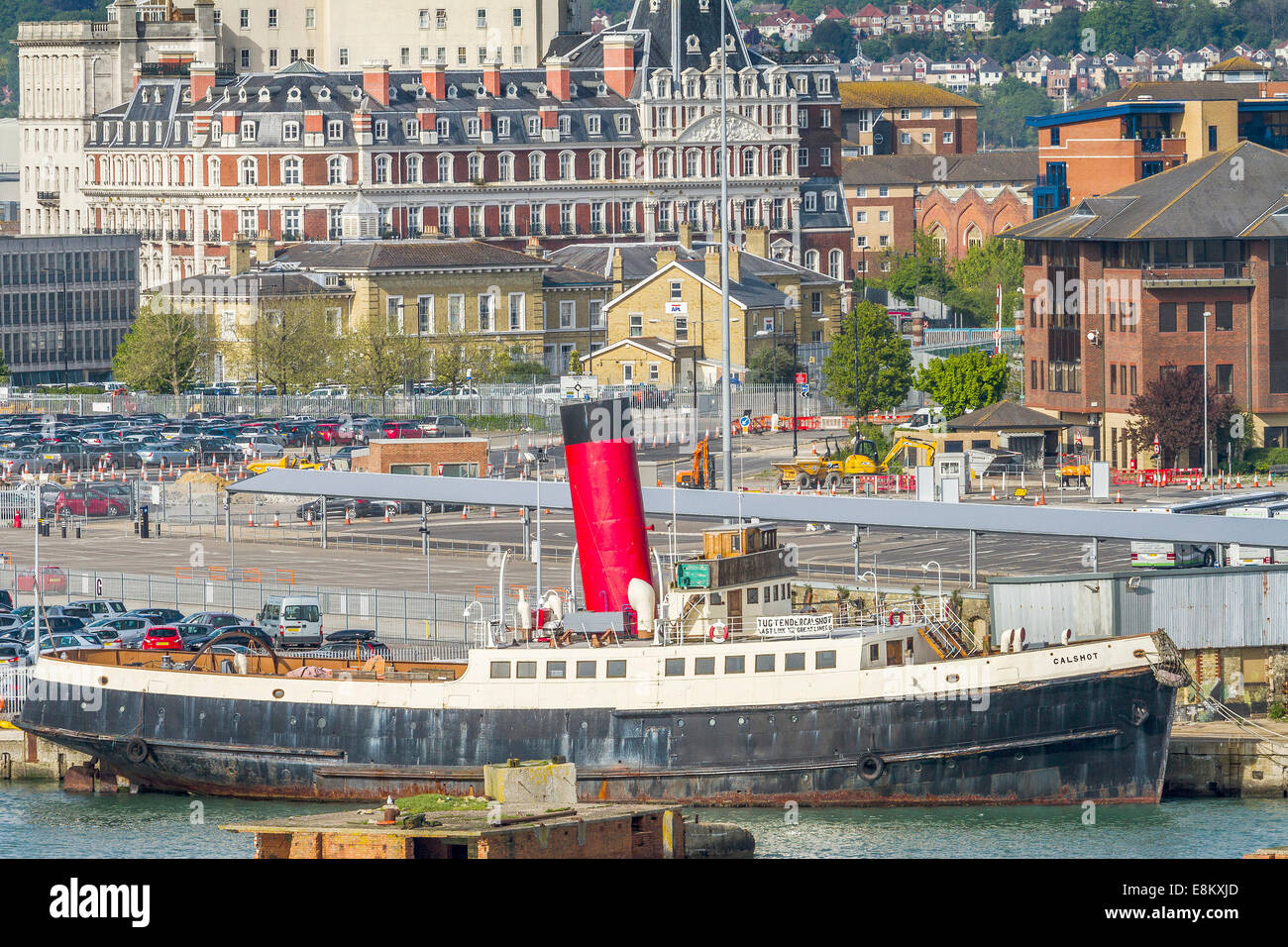 Große Schiffe Ausschreibung TS Calshot Southampton UK Stockfoto