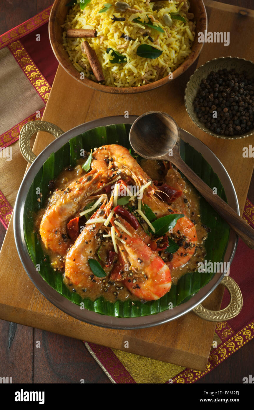 Jhinga Kali Mirch. Garnelen mit schwarzen Pfefferkörnern gewürzt. Indien-Essen Stockfoto
