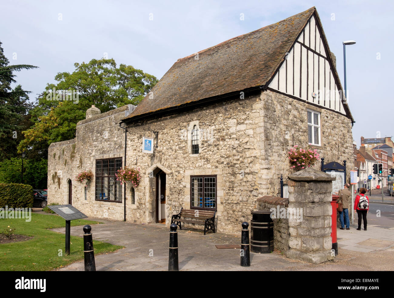 Kent Invicta Chamber of Commerce in Tor Haus, Palast des Erzbischofs, Mill Street, Maidstone, Kent, England, Vereinigtes Königreich, Großbritannien Stockfoto