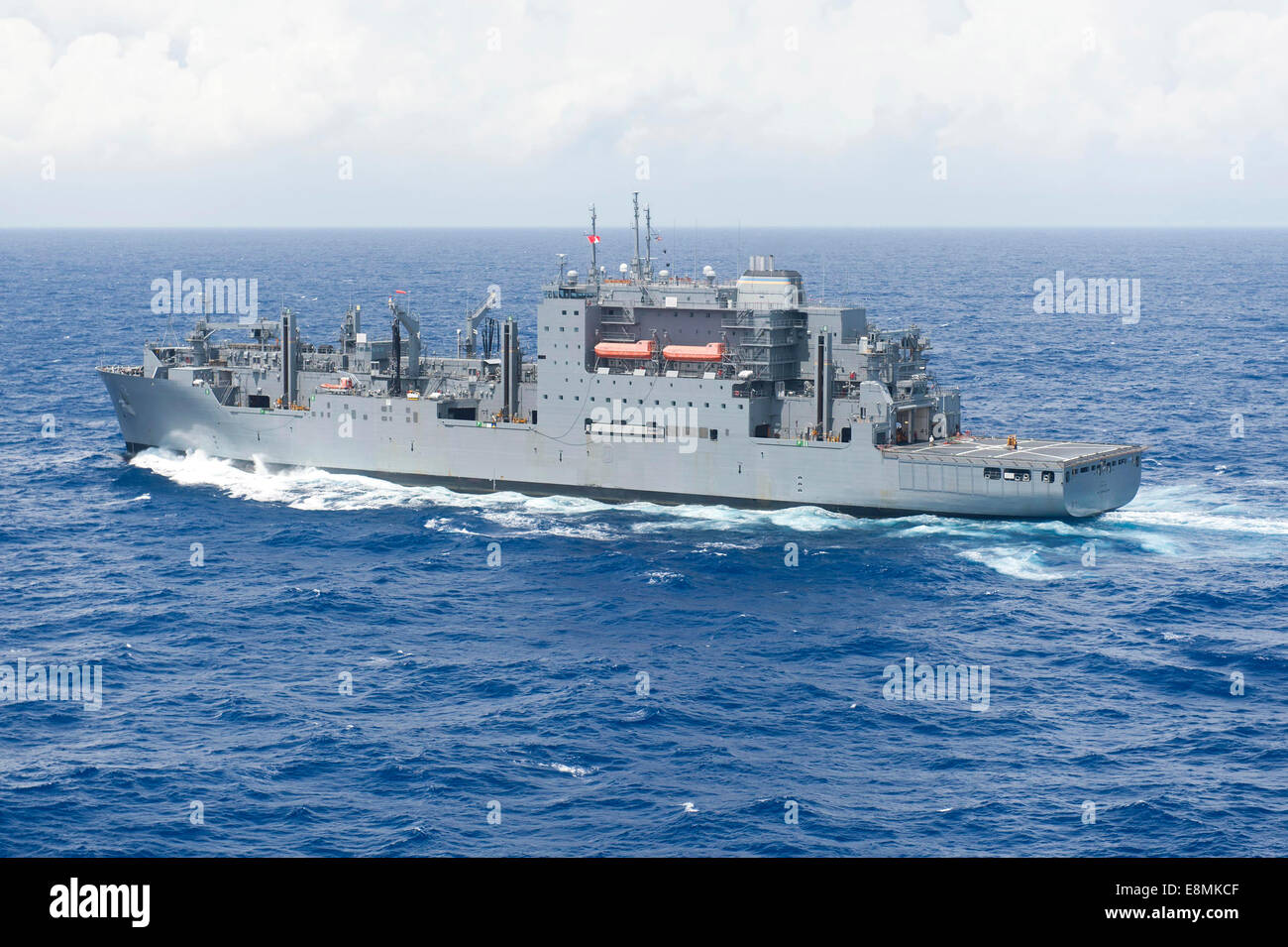 Atlantik, 16. Juli 2014 - The Military Sealift Command Trockenfracht und Munition Schiff USNS William McLean (T-AKE 12) transi Stockfoto