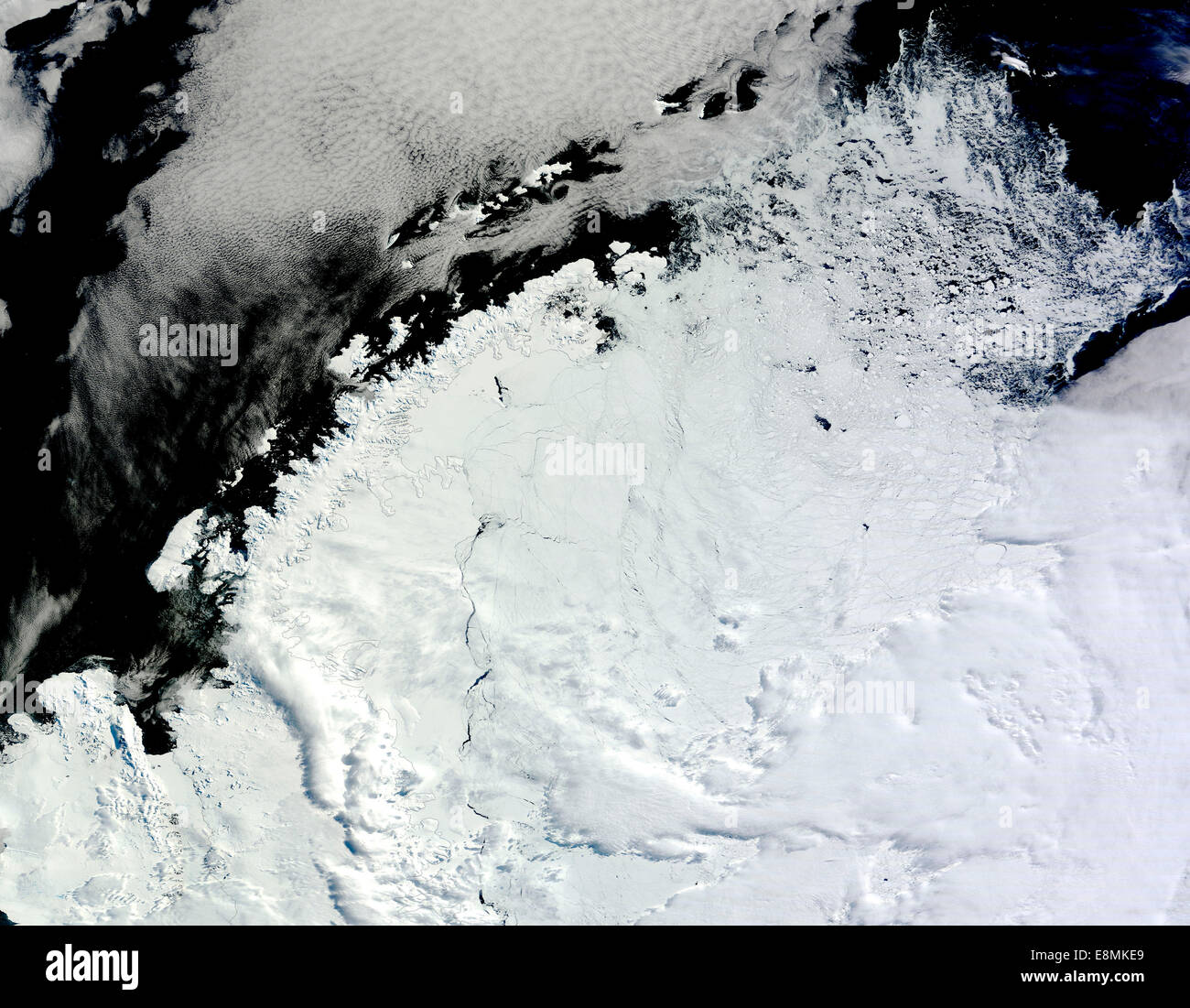 22. Februar 2013 - Eis nördlich des Weddell-Meeres, östlich von der antarktischen Halbinsel verweilen. Die Küste der Antarktis Peni Stockfoto