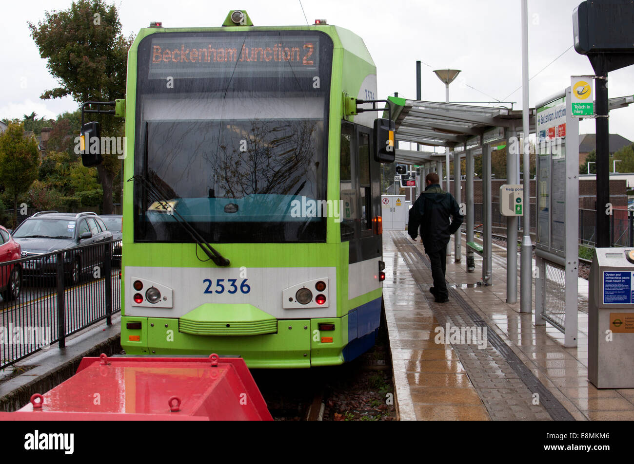 Eine Straßenbahn in Beckenham Verzweigung Station, Süd-London, UK Stockfoto