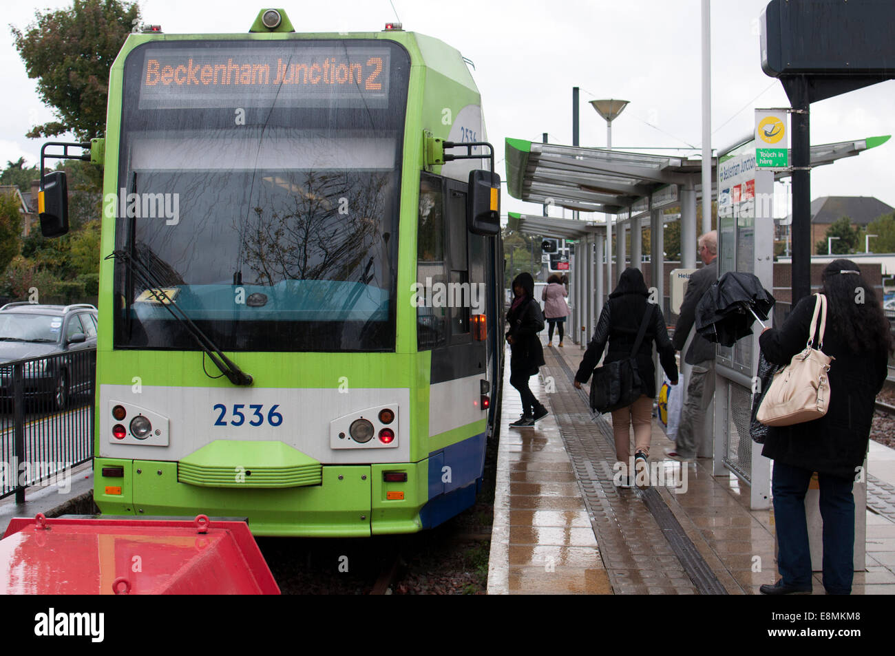 Eine Straßenbahn in Beckenham Verzweigung Station, Süd-London, UK Stockfoto