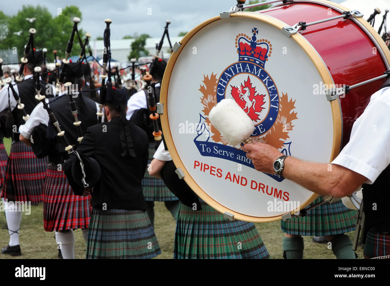 Trommeln und Pfeifen in Scottish Festival, Kanada Stockfoto