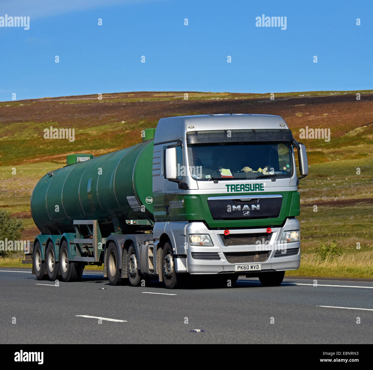 Schatz Essen Produktentanker. Autobahn M6, Richtung Süden. Shap, Cumbria, England, Vereinigtes Königreich, Europa. Stockfoto