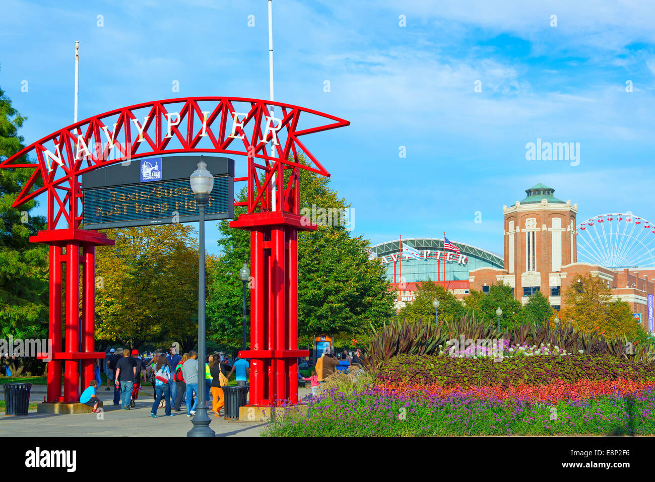 Zeichen und Eingang zum Navy Pier Chicago Stockfoto
