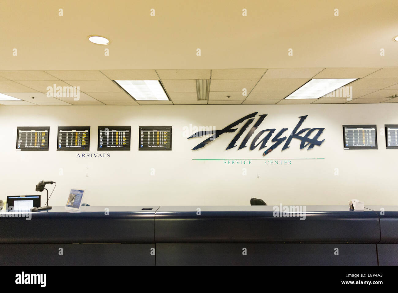 Alaska Airlines-Service-Center am Flughafen Stockfoto