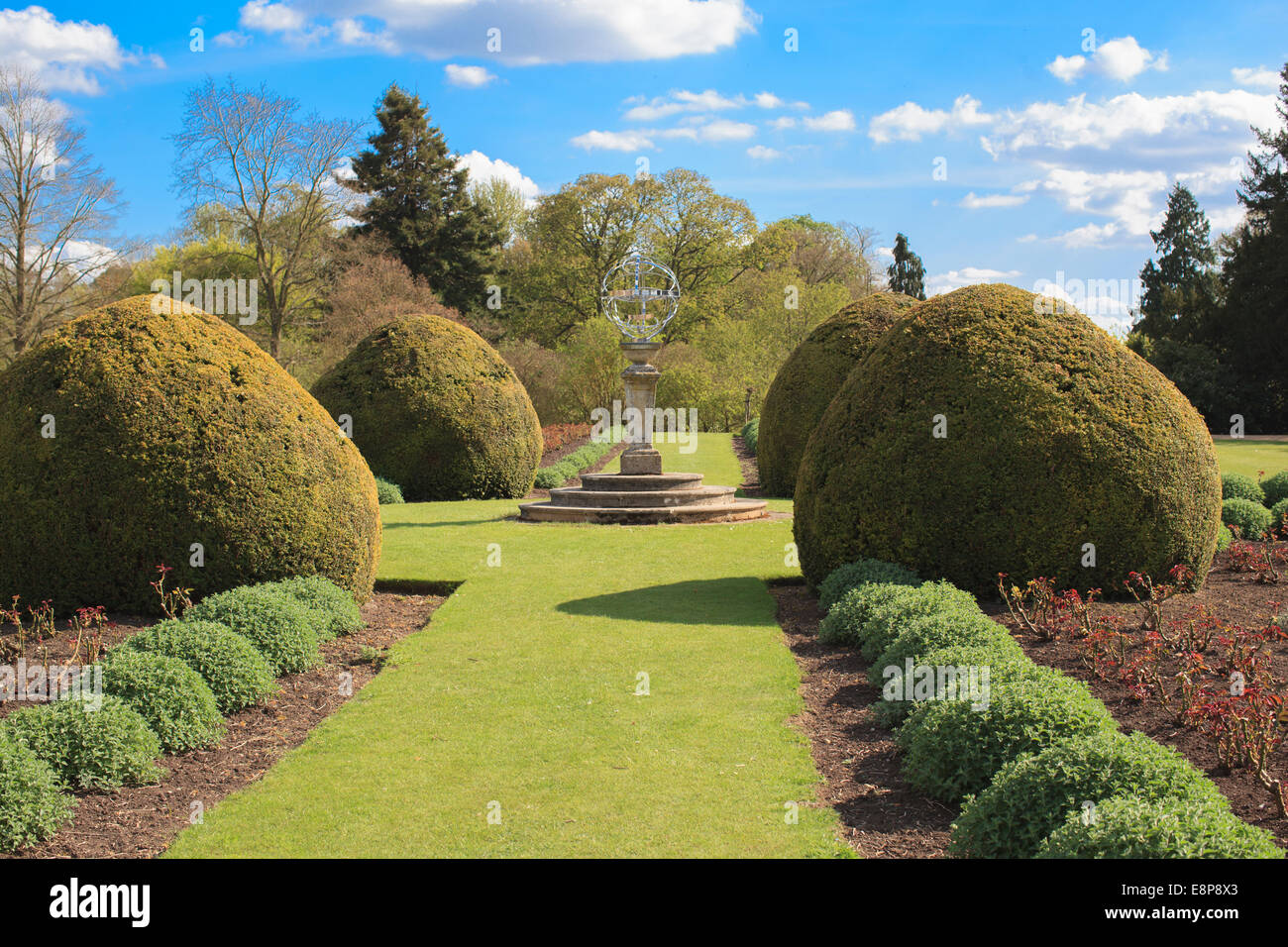 Shrub maze Fotos und Bildmaterial in hoher Auflösung Alamy