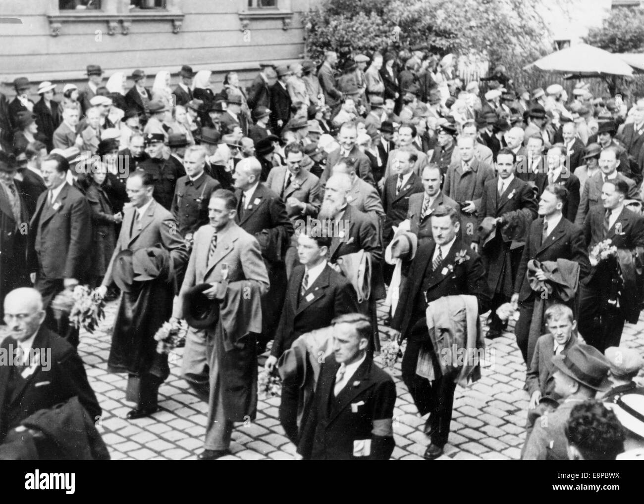 Vintage nazi propaganda 1936 Stockfotos und bilder Kaufen Alamy
