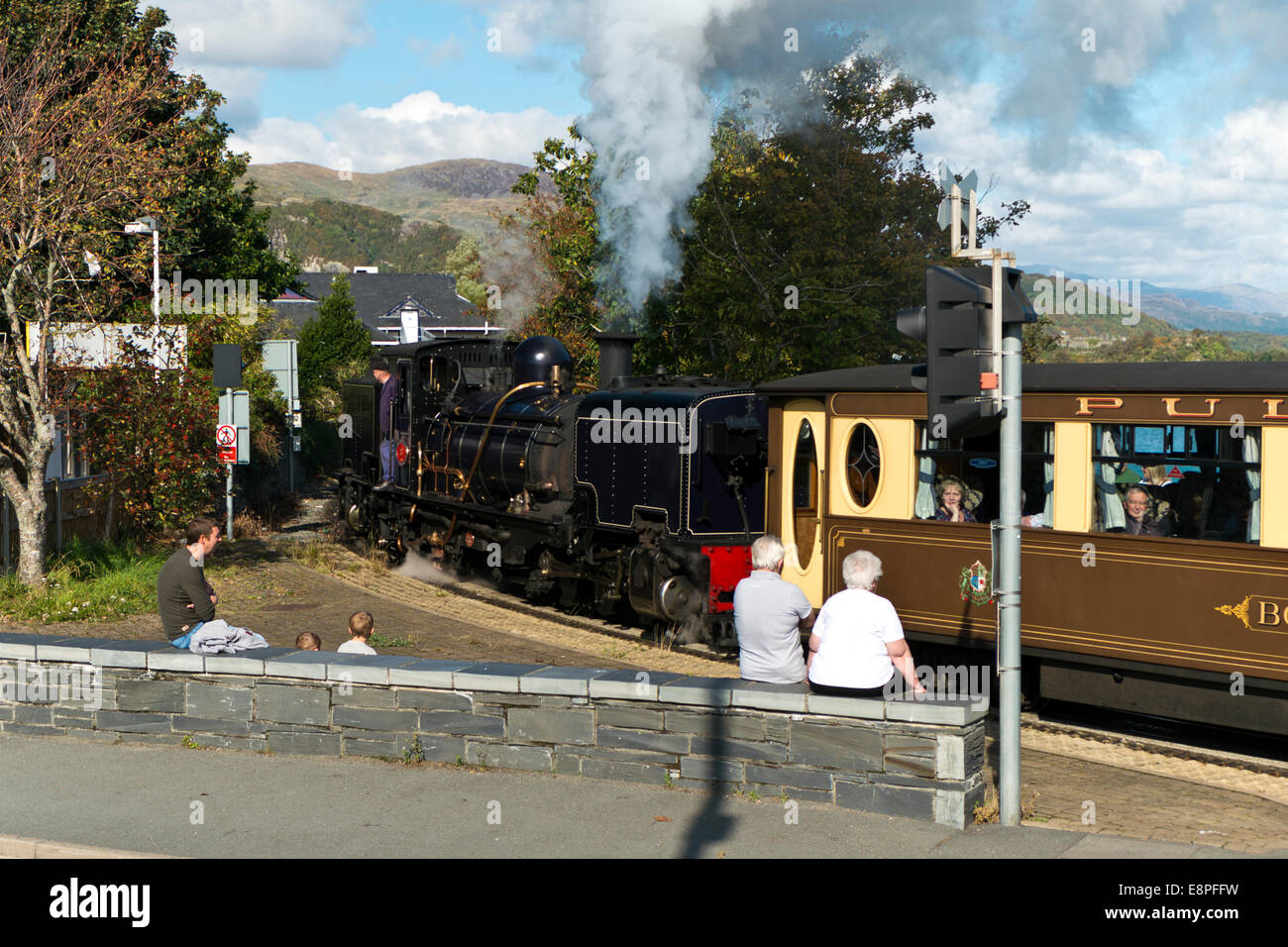 Merddin Emrys Dampfmaschine Porthmadog Bahnhof North Wales Uk Schmalspurbahn welsh Highland Festiniog Stockfoto