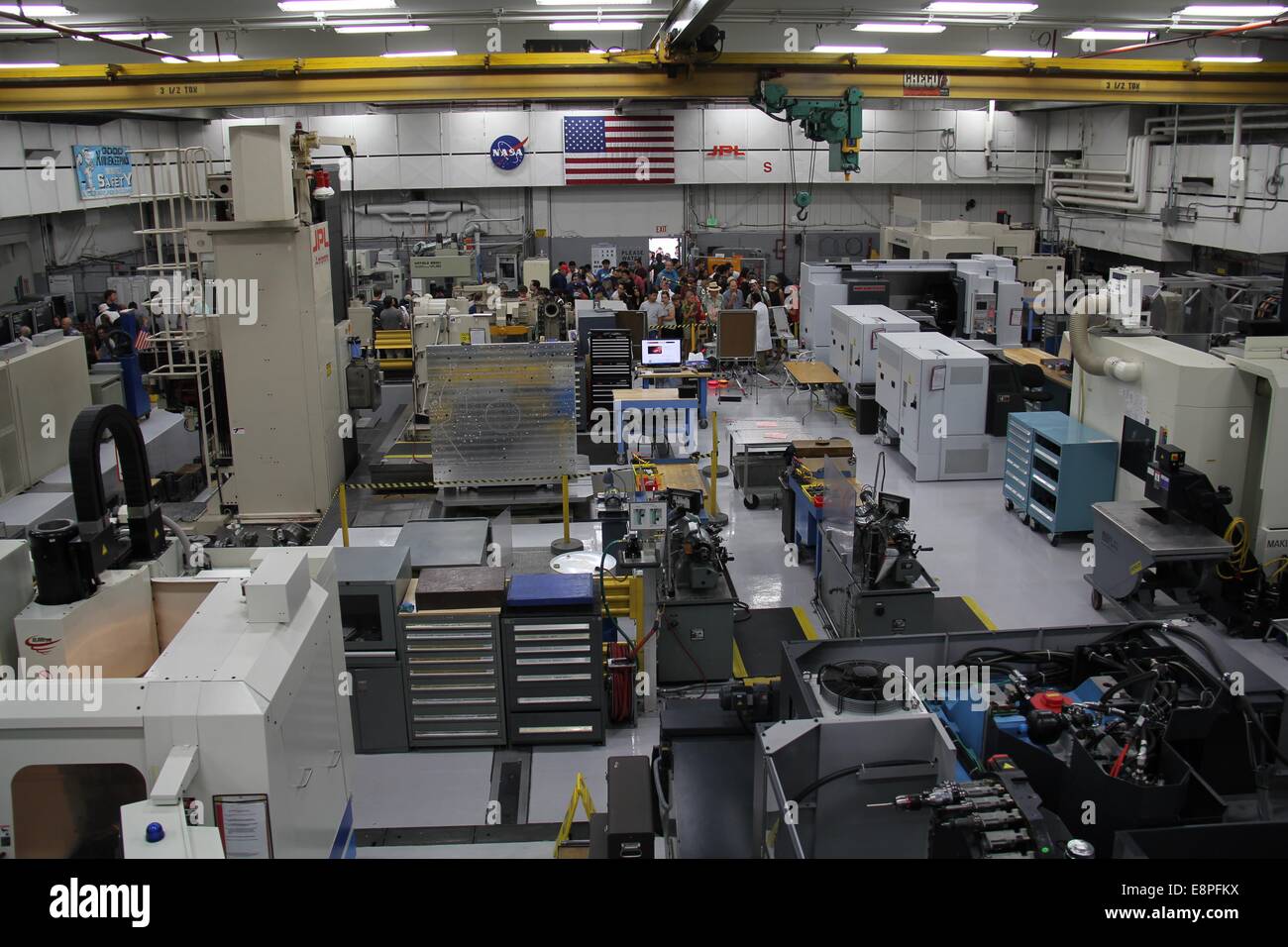 Los Angeles, USA. 12. Oktober 2014. Foto aufgenommen am 12. Oktober 2014 zeigt das Raumfahrzeug Fertigungsanlage am Jet Propulsion Laboratory der NASA in Los Angeles, Vereinigte Staaten. Mehr als 50.000 Menschen besuchten Jet Propulsion Laboratory der NASA während der jährlichen open Days vom Okt. 11 bis 12. Bildnachweis: Yang Lei/Xinhua/Alamy Live-Nachrichten Stockfoto