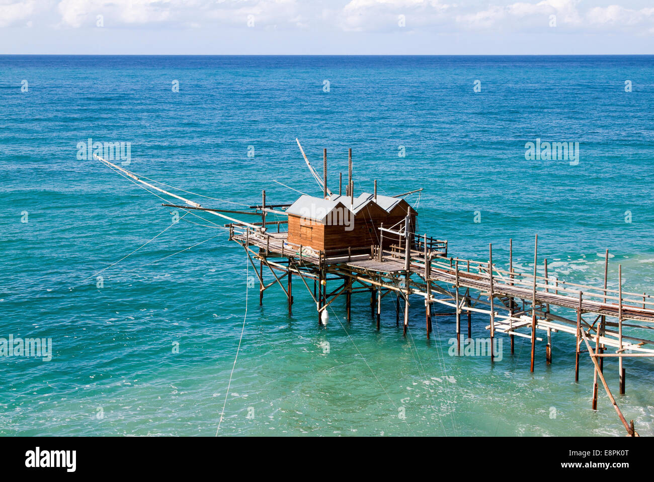 Altmodische Trabucchi Angeln Maschine an der adriatischen Küste von Termoli Italien Stockfoto