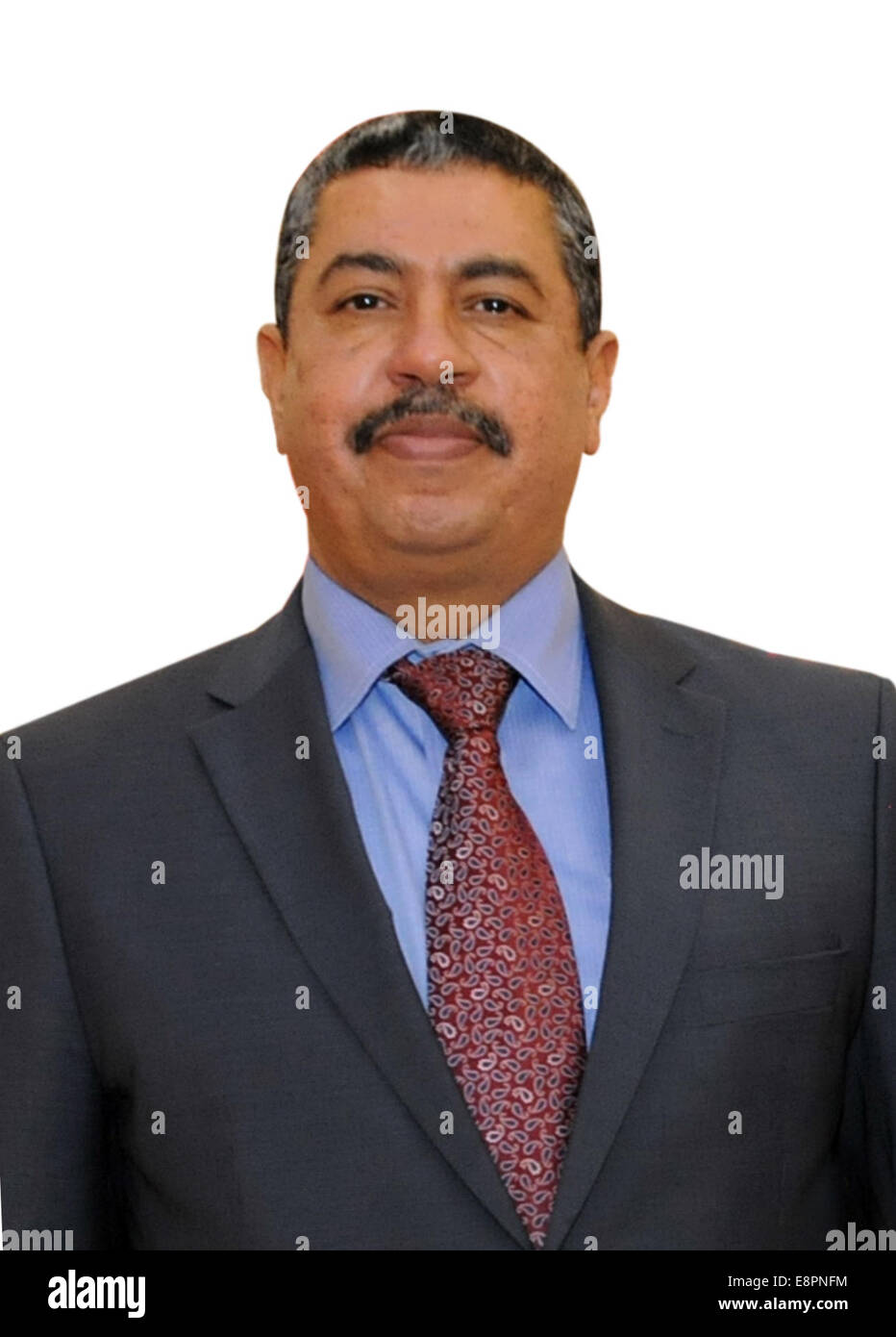 Sanna, Jemen. 13. Oktober 2014. Das undatierte Foto zeigt Khaled Mahfoud Bahah, neuer Premierminister des Jemen. Jemenitische Präsident Abd-Rabbu Mansour Hadi genannt ehemaligen Öl Minister Khaled Mahfoud Bahah als neuen Premierminister am 13. Oktober, berichtete die amtliche Nachrichtenagentur Saba, in einer Bewegung mit dem Ziel, eine Dauerkrise greifen des Landes zu beenden. Bahah ist der zweite Premier eine Woche nach die schiitischen Houthi-Gruppe Ahmed Awad bin Mubarak, Direktor des Bundespräsidialamtes, als Premierminister abgelehnt von Hadi ernannt. Bildnachweis: Xinhua/Alamy Live-Nachrichten Stockfoto