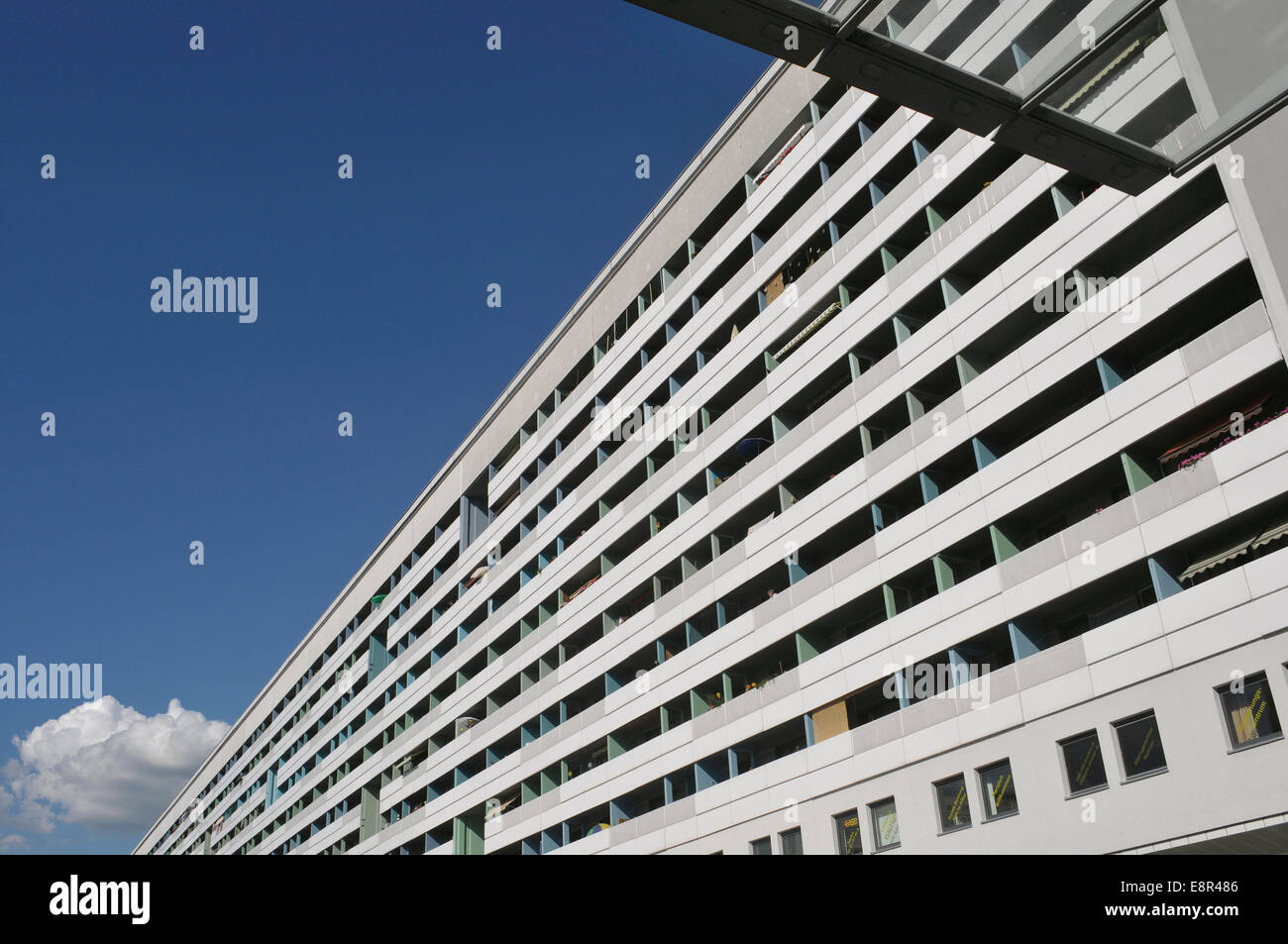 Wohnungen block dresden Fotos und Bildmaterial in hoher Auflösung Alamy