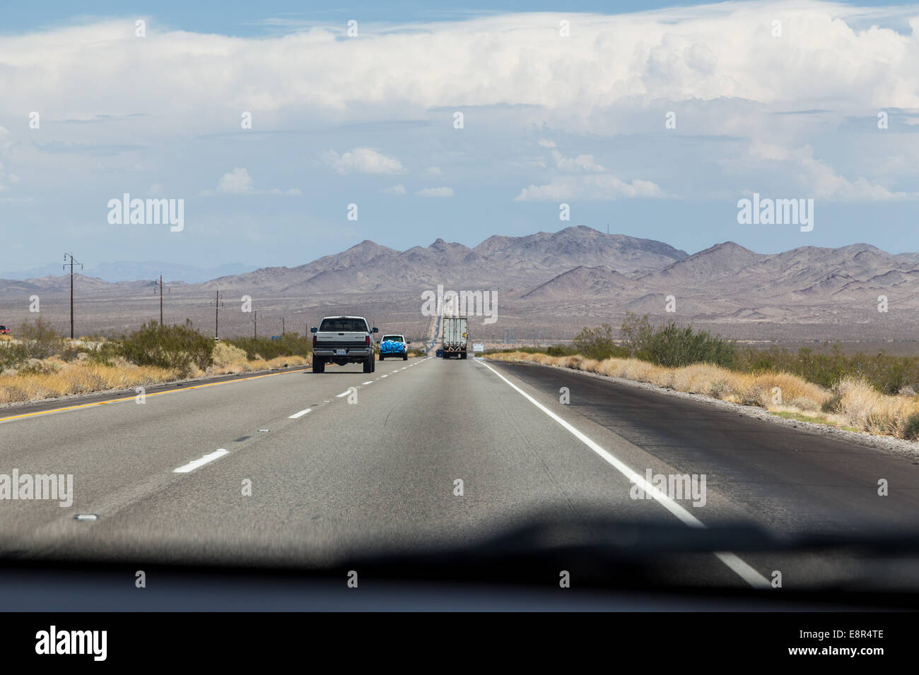 An der Route 66 in Arizona Blick vom Auto, USA Stockfoto