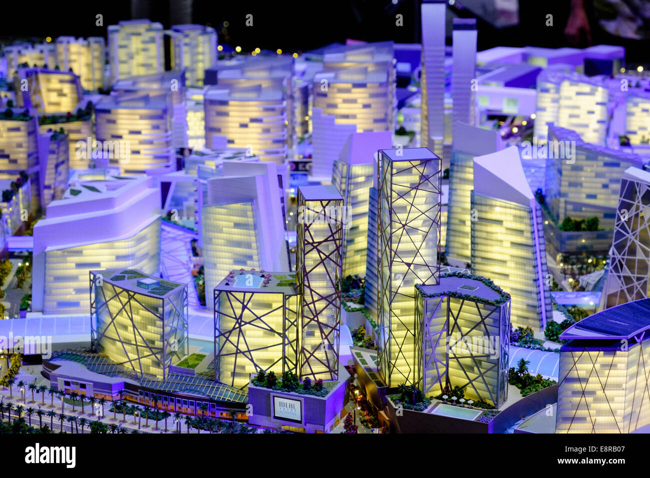 Modell des vorgeschlagenen neuen Luxus Einkaufs- und Immobilienentwicklung in der Mall of the World von Entwickler Dubai Holding in Unterkunft Stockfoto