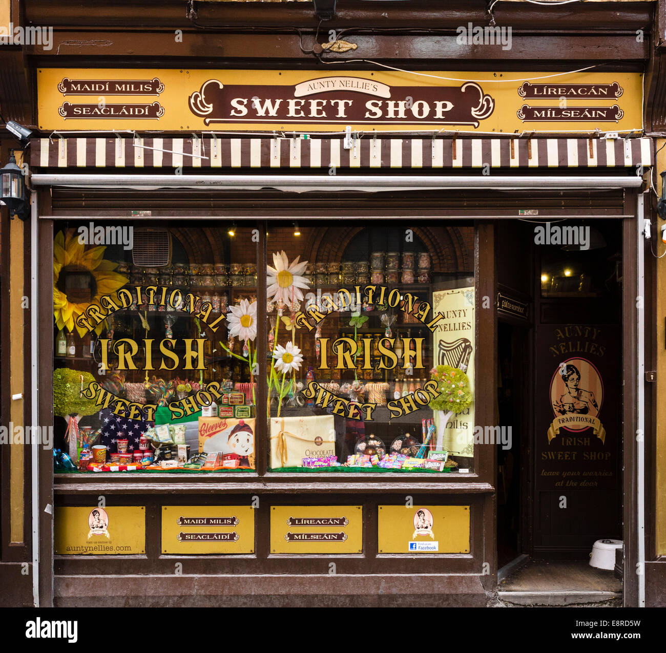 Tante Nellie traditionelle irische Sweet Shop am Temple Bar in der Stadtzentrum, Stadt Dublin, Republik Irland Stockfoto