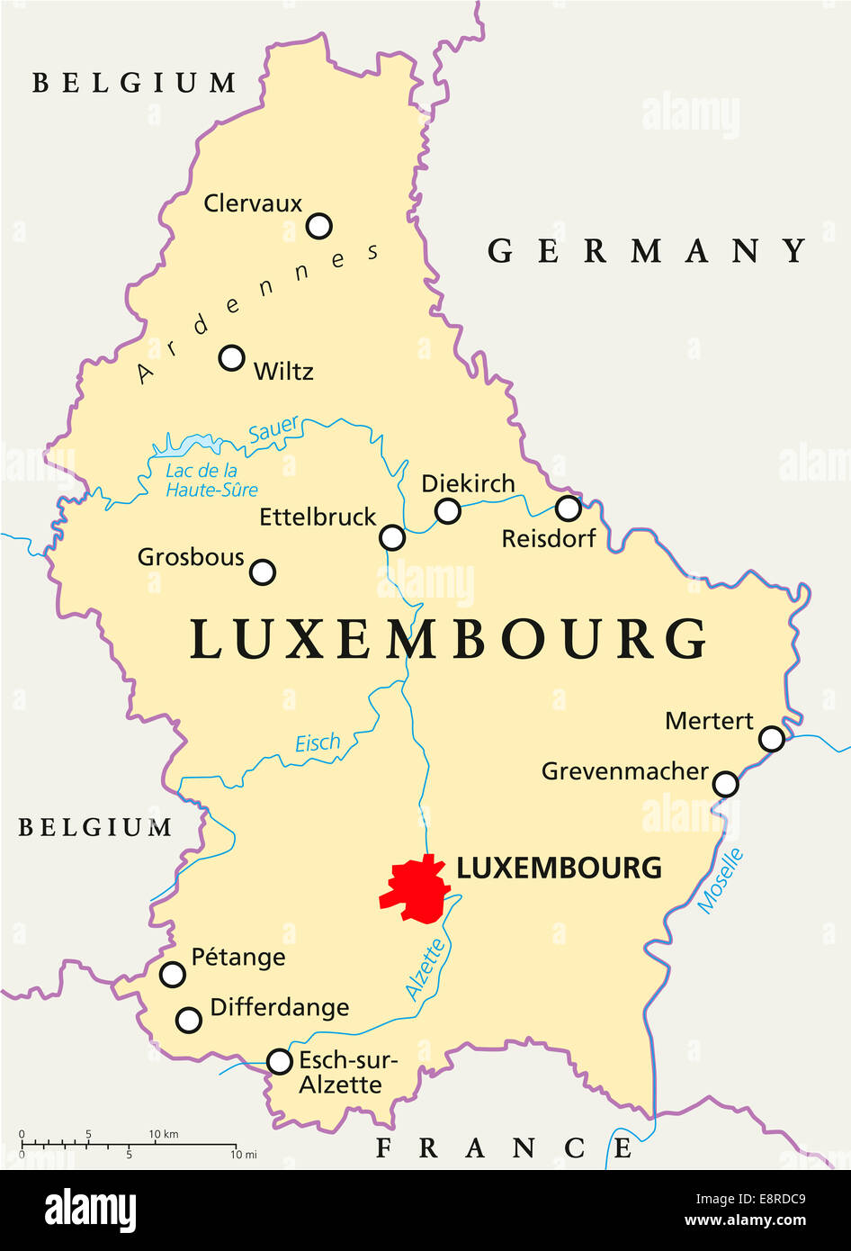 Luxemburg politische Karte mit Hauptstadt Luxemburg, nationale Grenzen