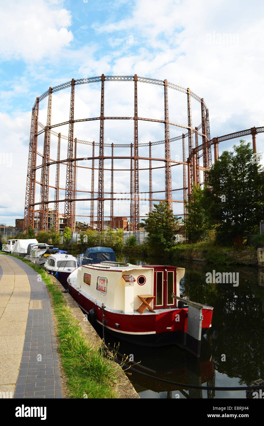 Boote am Regent es Canal in London Stockfoto